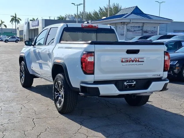 2025 GMC Canyon AT4 photo 3