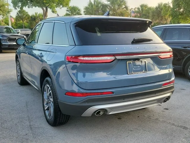 2024 Lincoln Corsair Premiere photo 4