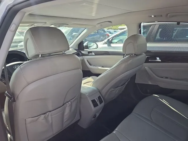2015 Hyundai Sonata Limited photo 13