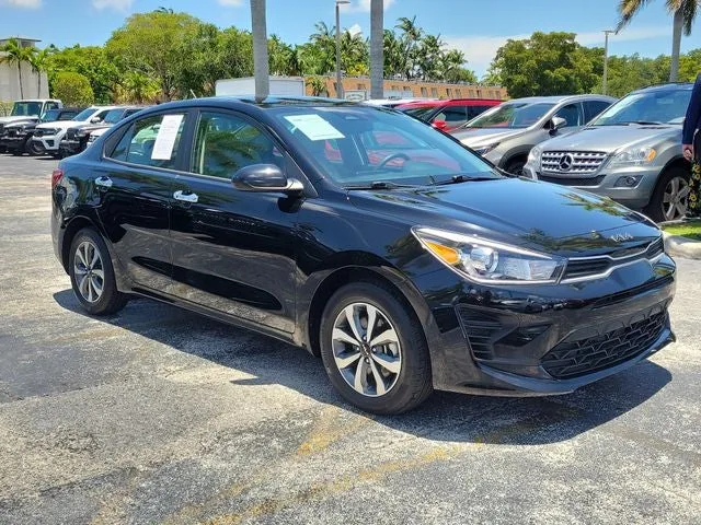 2023 Kia Rio S photo 2