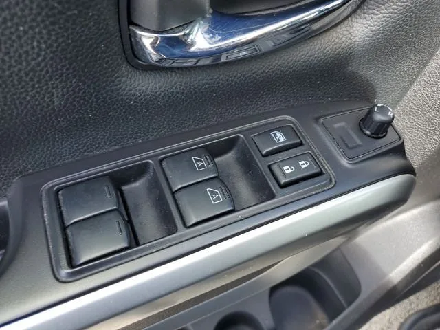 2021 Nissan Titan SV photo 16