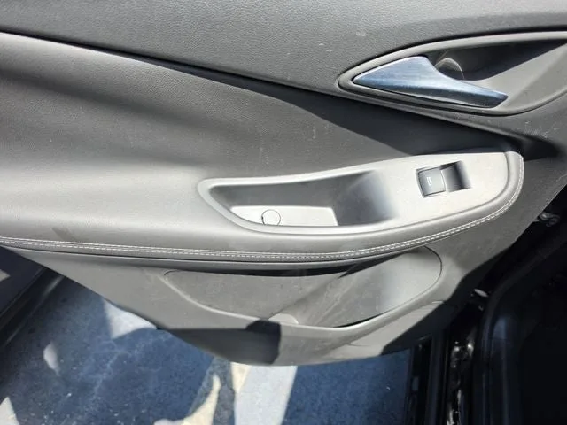 2021 Buick Encore GX Preferred photo 9