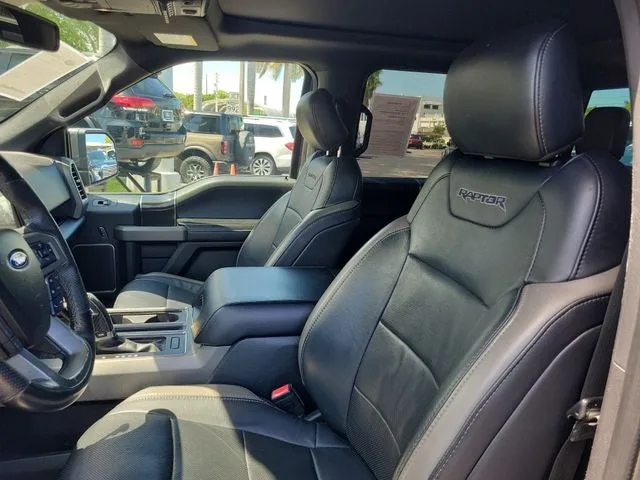 2018 Ford F-150 Raptor photo 12