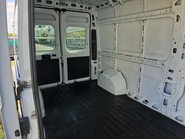 2023 RAM ProMaster 2500 High Roof photo 8