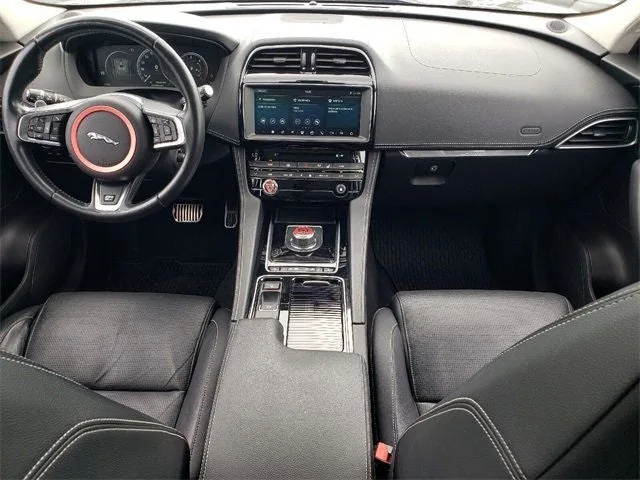 2018 Jaguar F-PACE 20d R-Sport photo 5