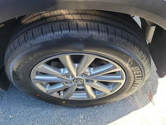 2022 Mazda CX-5 2.5 S Preferred Package photo 7