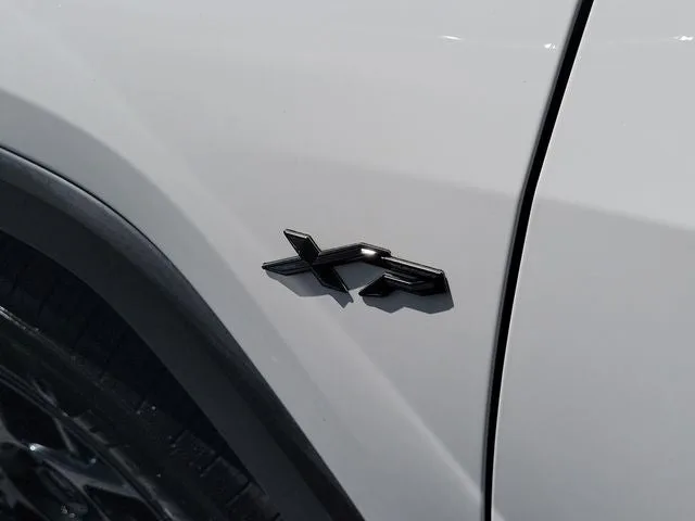 2021 Toyota RAV4 XLE photo 7