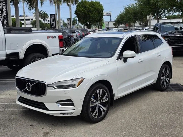 2018 Volvo XC60 T6 Momentum photo 3