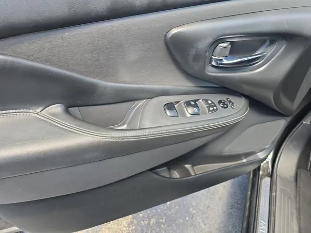 2019 Nissan Murano S photo 18