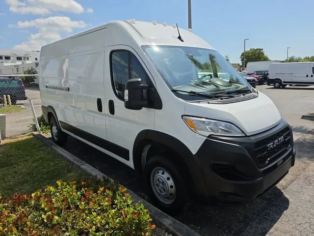 2023 RAM ProMaster 2500 High Roof photo 2