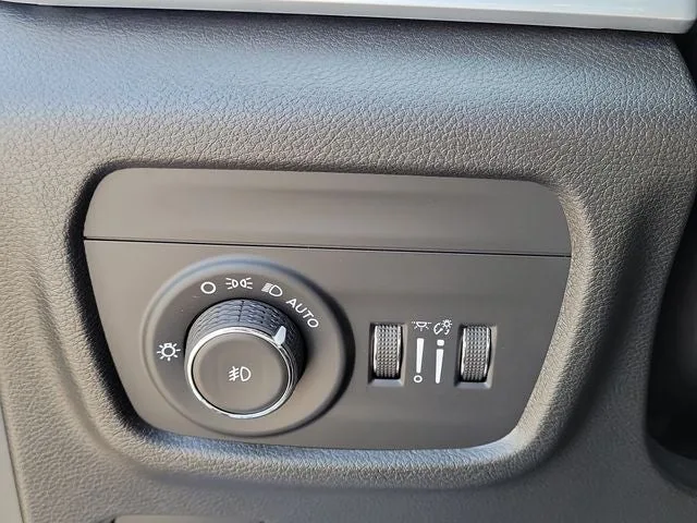 2025 Jeep Grand Cherokee Limited photo 12