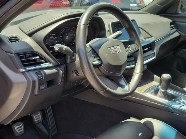 2023 Cadillac CT4 V-Series photo 8