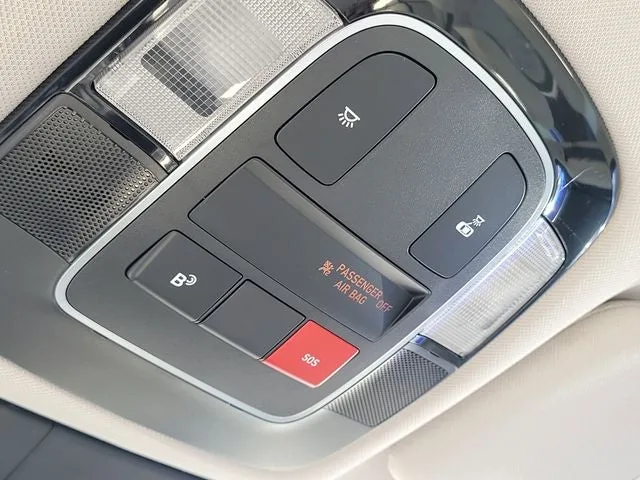 2025 Hyundai Sonata SE photo 28