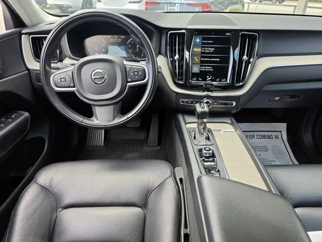 2018 Volvo XC60 T6 Momentum photo 46