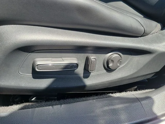 2024 Honda Accord Hybrid Sport-L photo 11