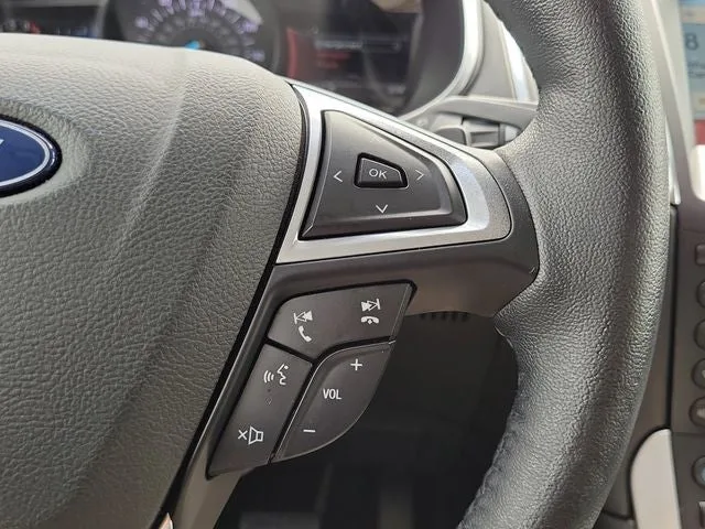 2018 Ford Edge Titanium photo 23