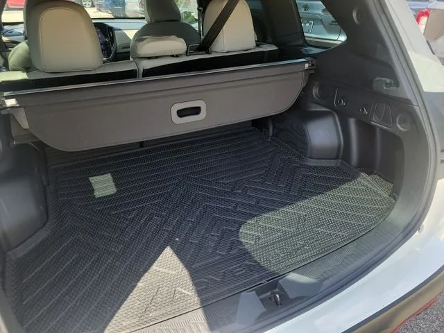 2025 Subaru Forester Premium photo 9