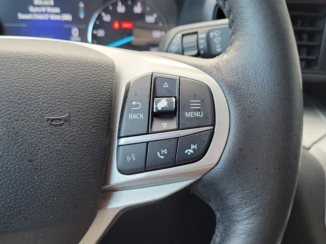 2021 Ford Explorer XLT photo 19