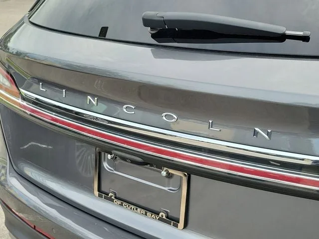 2023 Lincoln Nautilus Standard photo 7