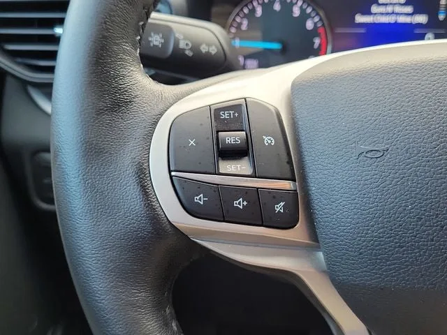 2021 Ford Explorer XLT photo 18