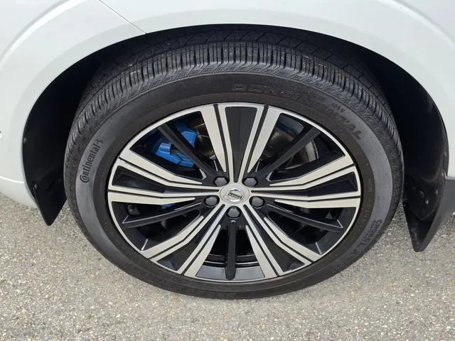 2018 Volvo XC60 T6 Momentum photo 19