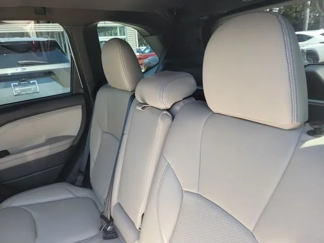 2025 Subaru Forester Premium photo 15