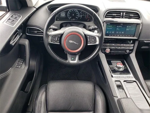 2018 Jaguar F-PACE 20d R-Sport photo 6