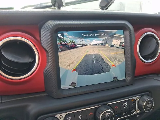 2021 Jeep Gladiator Rubicon photo 20