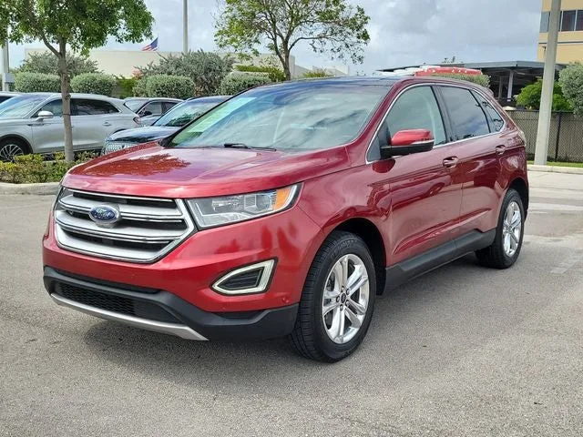 2018 Ford Edge Titanium photo 3