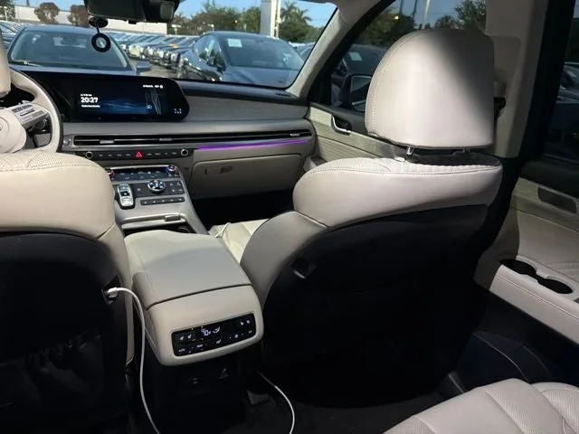 2025 Hyundai Palisade Calligraphy photo 2