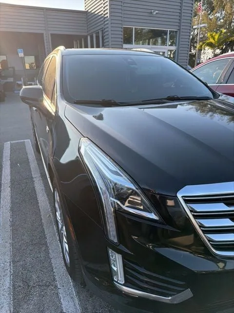 2017 Cadillac XT5 Premium Luxury photo 3