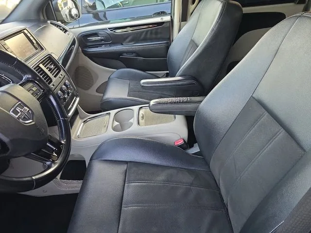 2020 Dodge Grand Caravan SXT photo 18