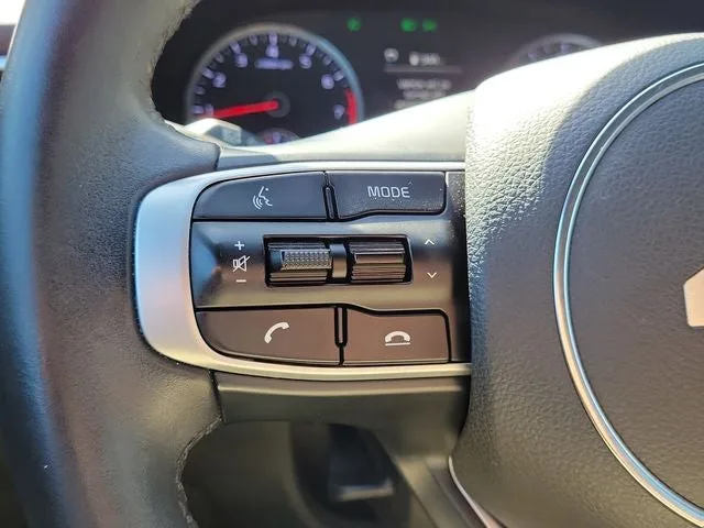 2023 Kia K5 GT-Line photo 19