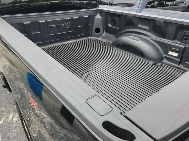 2025 Ford F-250SD XLT photo 5