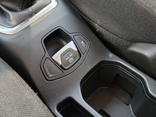 2019 Jeep Renegade Sport photo 26