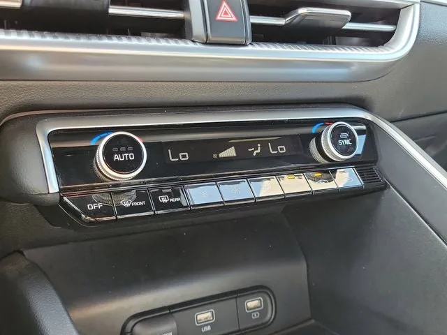 2023 Kia K5 GT-Line photo 26