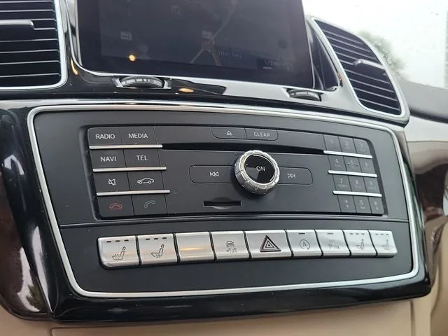 2018 Mercedes-Benz GLS GLS 550 4MATIC® photo 30