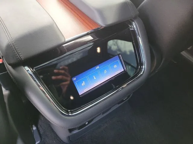 2024 Lincoln Navigator L Reserve photo 16