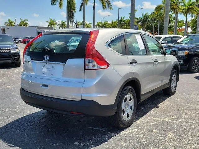 2014 Honda CR-V LX photo 3