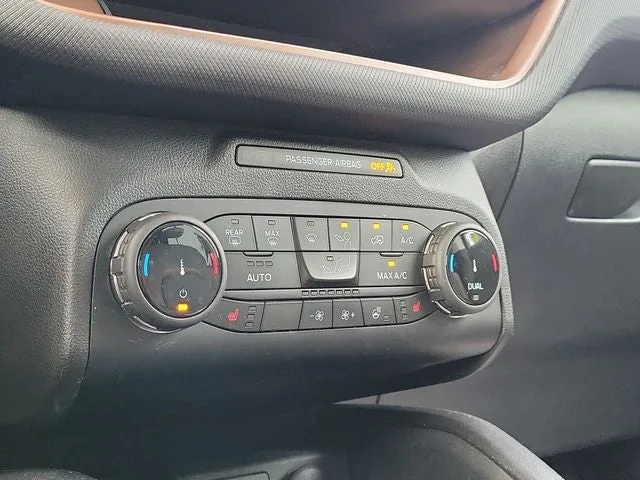 2024 Ford Bronco Sport Outer Banks photo 26
