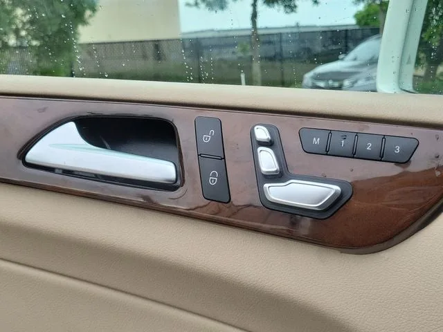 2018 Mercedes-Benz GLS GLS 550 4MATIC® photo 19