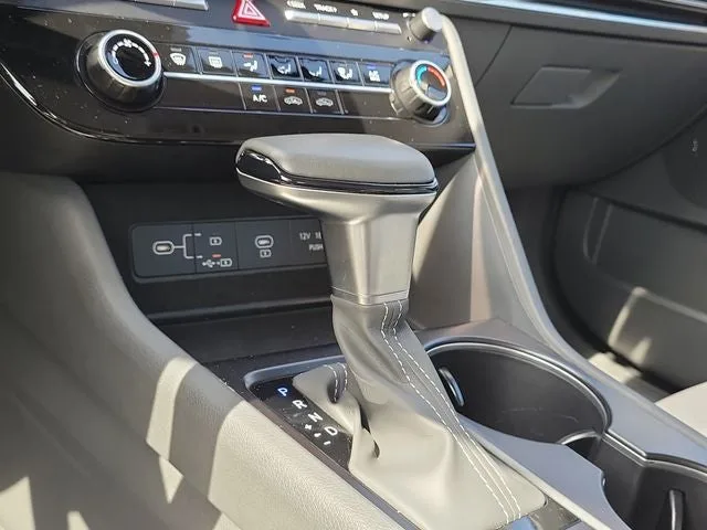 2025 Hyundai Sonata SE photo 26