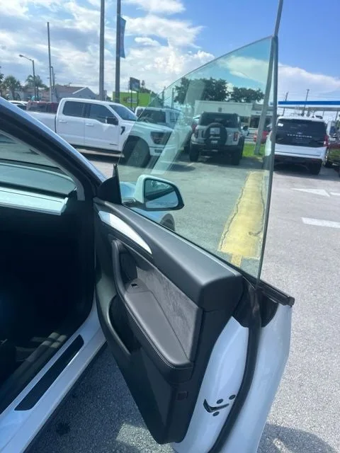 2024 Tesla Model Y Performance photo 8