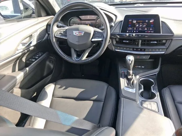 2022 Cadillac CT4 Luxury photo 8