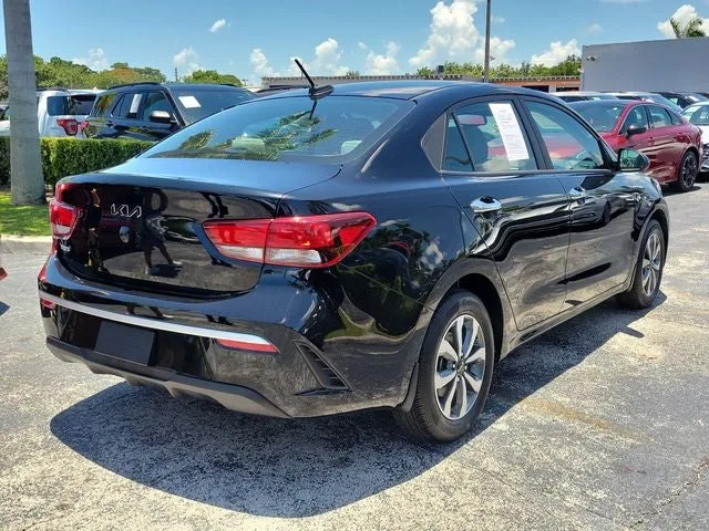 2023 Kia Rio S photo 4