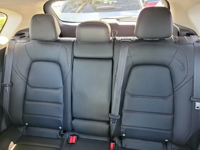 2022 Mazda CX-5 2.5 S Preferred Package photo 10