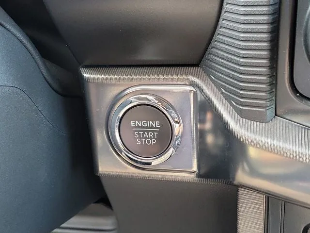 2025 Ford F-150 Platinum photo 27