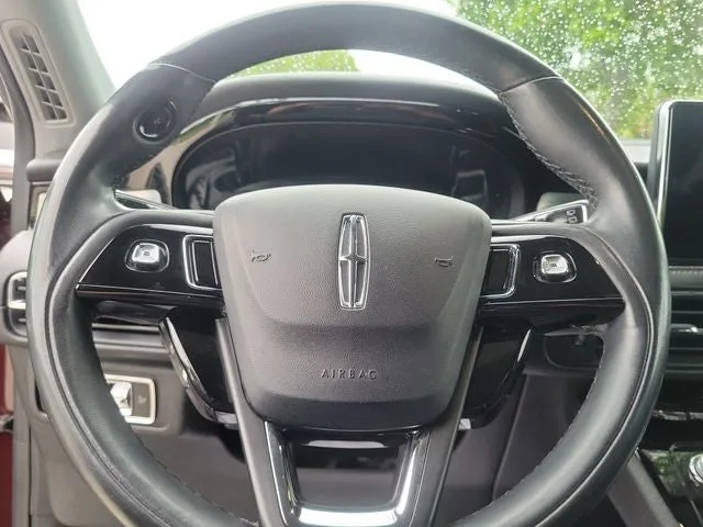 2021 Lincoln Corsair Standard photo 17