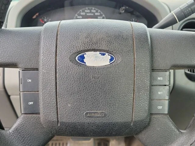 2007 Ford F-150 STX photo 13