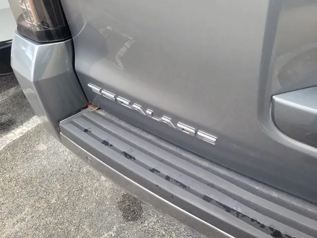 2020 Cadillac Escalade Base photo 5